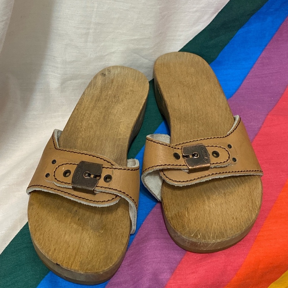 Brown Dr. Scholl’s